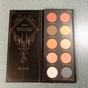 NWT Zoeva Aristo Eyeshadow Palette